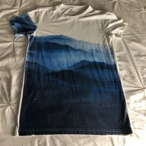 American Eagle T-shirt